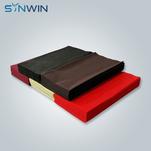 Pas cher blanc carré <span class=keywords><strong>nappe</strong></span> jetable <span class=keywords><strong>papier</strong></span> stratifié <span class=keywords><strong>nappe</strong></span> en tissu non tissé - Product Image 2