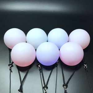 Fantastici Poi Ball Luminosi Giocattolo Rotante Colorato per Danza del Ventre Palline da Giocoleria con Logo Personalizzato Palline LED per Giocoleria al Buio - Product Image 2