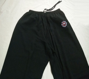 Unisex Đồng bằng màu đen Linen trộn với đàn hồi dây thắt lưng và chân hở với taiji logo thêu trên bên phải chân hip taiji quần - Product Image 4