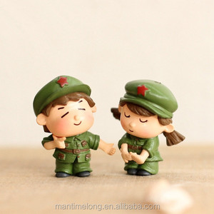 Moss paisaje micro adornos carácter parejas uniforme de soldado japonés hermano hermana menor muñeca DIY - Product Image 6