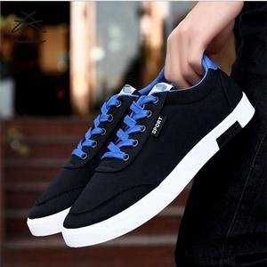 Zapatos informales de lona para <span class=keywords><strong>hombre</strong></span>, zapatillas masculinas de diseño, en color negro - Product Image 2