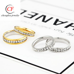 18K oro taglio francese spianare metà eternità anello di fidanzamento con diamante alla moda taglio approfondito elegante e lussuoso - Product Image 2