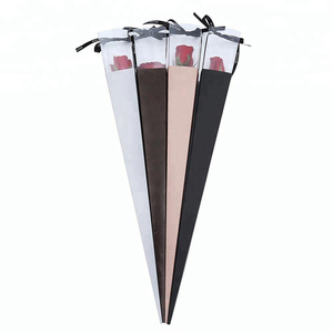 Duy Nhất Rose Chủ <span class=keywords><strong>PVC</strong></span> Tam Giác Hộp Với Ribbon Hoa Arragement Florist Supplies - Product Image 3