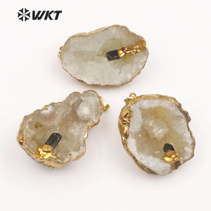 <span class=keywords><strong>Colgante</strong></span> de <span class=keywords><strong>turmalina</strong></span> <span class=keywords><strong>negra</strong></span> de WT-P1420 para mujer, adorno de oro en forma aleatoria, joyería de moda, <span class=keywords><strong>colgante</strong></span> de cuarzo <span class=keywords><strong>Natural</strong></span> de geoda - Product Image 3
