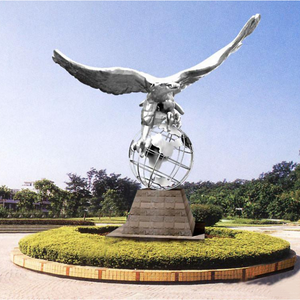 Scultura Decorativa Moderna per Esterni in <span class=keywords><strong>Acciaio</strong></span> Inossidabile Placcato Argento con <span class=keywords><strong>Aquila</strong></span> e Terra, Colore Personalizzabile - Product Image 2