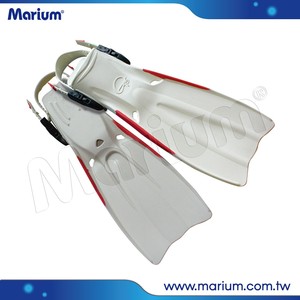 Ensemble de plongée sous-marine professionnel avec palmes en caoutchouc à talon ouvert - Product Image 1