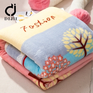 Vente chaude Shaoxing textile pom pom bébé confort couverture - Product Image 5