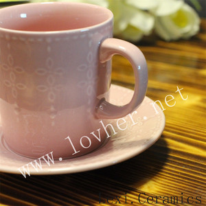 Rosa en relieve porcelana taza <span class=keywords><strong>de</strong></span> té y platillo taza <span class=keywords><strong>de</strong></span> té <span class=keywords><strong>de</strong></span> cerámica con plato <span class=keywords><strong>para</strong></span> la boda, hogar, hotel, restaurante - Product Image 6