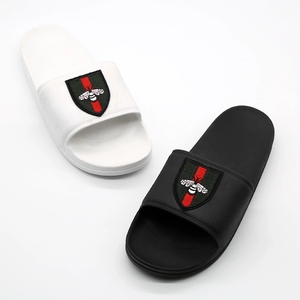 Son yeni varış OEM tasarımcı PU terlik sandalet özel erkekler düz slaytlar erkekler için - Product Image 5