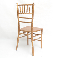Empilable en bois massif chaise de mariage avec des ceintures