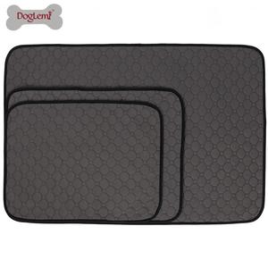 Moderne Luxus-Hunde trainings matten Wasserdichte TPU atmungsaktive wasch bare <span class=keywords><strong>Pee</strong></span> Pads für Haustiere Gestreifte Kühl matte für das Sommer welpen training - Product Image 2