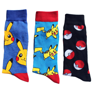 Pikachu de la Navidad, <span class=keywords><strong>Ginebra</strong></span>, chocolate, vino, si puede leer esto traer vino de/Pikachu Hombre Calcetines - Product Image 1