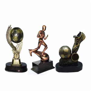 Di alta qualità su ordinazione polyresin <span class=keywords><strong>oro</strong></span> e argento trofeo di calcio statua per i bambini - Product Image 1