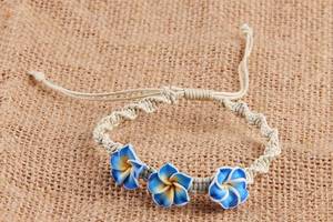 GH-02 fabricación fábrica Hawaii Cordón de cera Flor de <span class=keywords><strong>Fimo</strong></span> de la arcilla del polímero joyería barata de la pulsera - Product Image 5