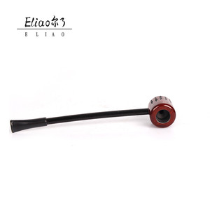 Yiwu Erliao al por mayor pequeño rojo madera tallada a mano Popeye tabaco filtro largo tubería tallos rojo sandalia antiguo envío pipas - Product Image 2