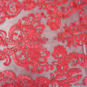 Estilo americano europeo, bordado con lentejuelas Rojas, compra para vestido <span class=keywords><strong>de</strong></span> novia, cuello, diseños <span class=keywords><strong>de</strong></span> encaje, <span class=keywords><strong>tela</strong></span> <span class=keywords><strong>de</strong></span> encaje <span class=keywords><strong>de</strong></span> <span class=keywords><strong>tul</strong></span> <span class=keywords><strong>de</strong></span> algodón - Product Image 3