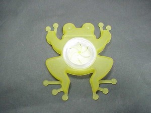 Adorable Plastic <strong>Frog</strong> Wall Mounted <strong>Towel</strong> <strong>Holder</strong> - Product Image 5