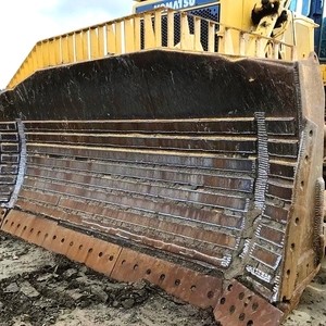 Topadora sobre orugas Komatsu D275A usada, fabricada en Japón - Product Image 2