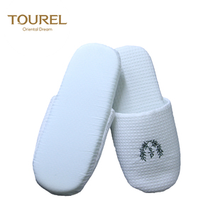 Chaussons d'intérieur en <span class=keywords><strong>éponge</strong></span> gaufrée de qualité supérieure Tourel, fermés, avec logo brodé - Product Image 5