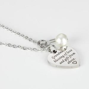 Regalo para abuela Collar con colgante de corazón Abuela una bendición de amor y regalo desde arriba Collar con abalorio de abuela de nieta - Product Image 3
