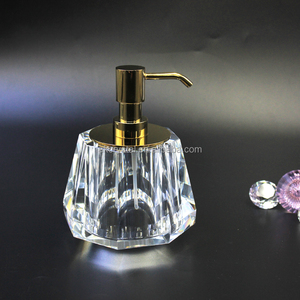 Juego de Accesorios de Baño de Estilo Moderno para Decoración de Hoteles de 5 Estrellas, Dispensador de Jabón de Cristal K9 Transparente con Base de Latón de Lujo - Product Image 1