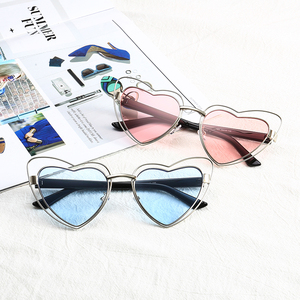 21433 Superhot Eyewear del Metallo <span class=keywords><strong>di</strong></span> Modo Delle Donne <span class=keywords><strong>occhiali</strong></span> <span class=keywords><strong>da</strong></span> <span class=keywords><strong>Sole</strong></span> 2019 New Trend <span class=keywords><strong>Occhiali</strong></span> <span class=keywords><strong>Da</strong></span> <span class=keywords><strong>Sole</strong></span> Del Cuore - Product Image 6