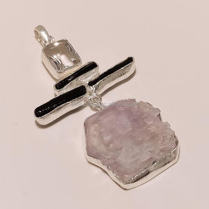 Pendentif en argent sterling 925 de pierres précieuses, tourmaline noire naturelle, bijoux en pierres précieuses brutes de kunzite, fabricant de bijoux en argent - Product Image 1