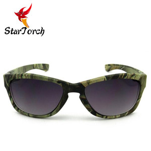 Venta caliente camuflaje fresco delicado fascinante deporte <span class=keywords><strong>gafas</strong></span> <span class=keywords><strong>de</strong></span> <span class=keywords><strong>sol</strong></span> <span class=keywords><strong>para</strong></span> <span class=keywords><strong>niños</strong></span> - Product Image 1
