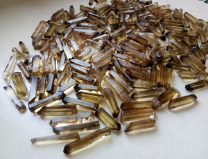 Commercio all'ingrosso naturale citrino affumicato sementi lemuriani di quarzo punto di cristallo esemplare altri oggetti di cristallo - Product Image 3