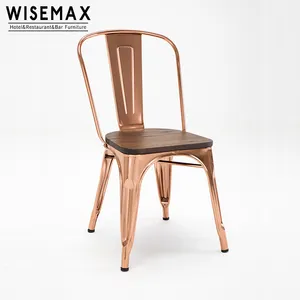 工业风格的复古金属餐椅玫瑰金色金属餐椅带木座的餐厅和咖啡厅