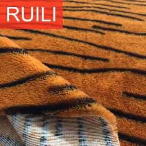 <span class=keywords><strong>Tela</strong></span> <span class=keywords><strong>de</strong></span> felpa 100% poliéster con estampado <span class=keywords><strong>de</strong></span> Tigre, para hacer juguetes suaves - Product Image 4