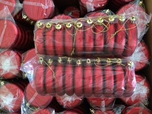 Boules plates en plastique rouge pour décorations <span class=keywords><strong>de</strong></span> <span class=keywords><strong>Noël</strong></span> avec motif logo - Product Image 3
