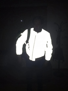 热销灰色高能见度防风安全反光面料雨衣服装连帽衫夹克适合夜间骑行跑步安全防护 - Product Image 2