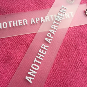 3D cao su trong suốt hangtag, dập nổi cao su Swing tag với ballchain xử lý - Product Image 2