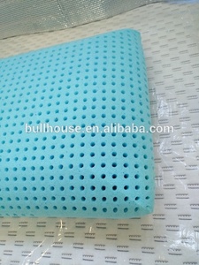 Almohada de espuma viscoelástica con agujeros transpirables de lujo, cojín de espuma viscoelástica con tecnología AirCell - Product Image 3