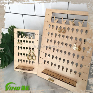 Organisateur portatif accrochant de présentoir de boucle d'oreille de bijoux en bois, support de stockage adapté aux besoins du client d'affichage d'anneau de bijoux au détail en gros - Product Image 2