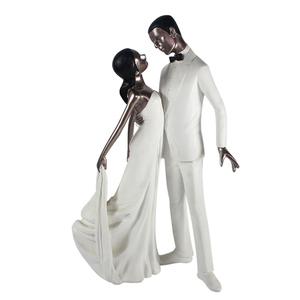 Figurines de mariage personnalisées comme souvenirs et décorations intérieures Ornement dansant Figurines de fabricant de figurines personnalisées Cadeau en résine - Product Image 1