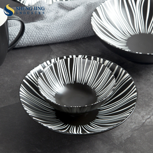 ShengJing Contemporary Handmade Embossing Eco-Friendly White and Black Porcelain <strong>Microwave</strong> Safe Dinnerware Kitchen Crockery <strong>Sets</strong> - Product Image 4