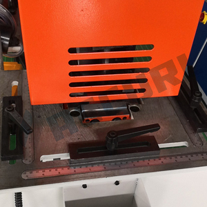 90 طن الحديد عامل ماكينة قطع الحديد U قطع التصنيع باستخدام الحاسب الآلي لكمة القص - Product Image 6