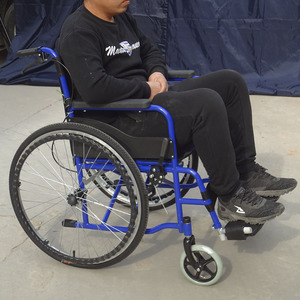 L'hôpital repose-pieds dossier inclinable pliant voyage <span class=keywords><strong>handicap</strong></span> <span class=keywords><strong>fauteuil</strong></span> roulant moyeu de roue - Product Image 3
