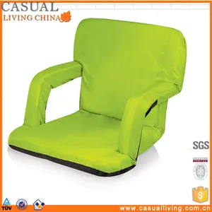 体育场座位椅子为看台或长凳享受软垫靠垫和扶手支持