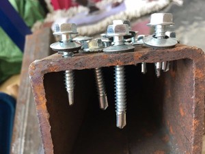 Tornillos Autoperforantes para Techo con <span class=keywords><strong>Cabeza</strong></span> <span class=keywords><strong>Hexagonal</strong></span> y Recubrimiento de Zinc 6.3x19 - Product Image 6