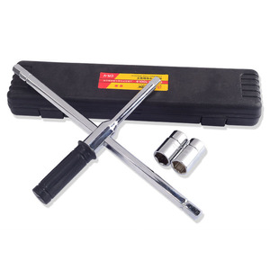 Clé à douille de pneu avec combinaison de haute qualité, outil en acier au carbone robuste pour des voitures permettant de gagner de l'espace, clé à écrou pour camion 1 pièce - Product Image 6