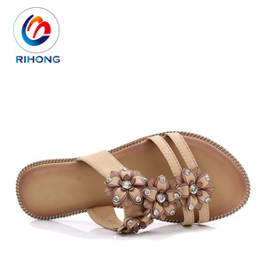 Dimensione femminile di alta qualità 100 naturale di gomma scivolo sandalo pantofola con il fiore - Product Image 4