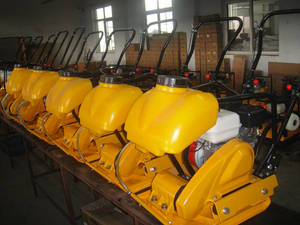 Máy Đầm Rung Chạy Xăng Động Cơ Robin Máy Đầm Đất Đảo Chiều - Product Image 3