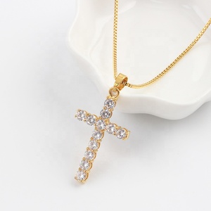 OUMI Kalung Liontin Pria Berlian Imitasi Salib Kristal, Desain Sederhana Emas Zirkonia Kubik Baja Tahan Karat - Product Image 2