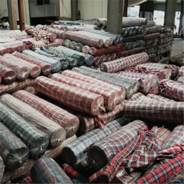 Professional wholesale weaving 100% cotton yarn dyed check fabrics shirt fabric