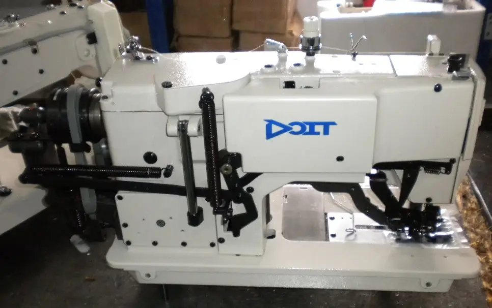 DT 781 DOIT yüksek hızlı düz İlik Lockstitch düğme deliği DİKİŞ MAKİNESİ