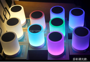 Amazon más vendido LLEVÓ <span class=keywords><strong>la</strong></span> lámpara luz de <span class=keywords><strong>la</strong></span> noche del altavoz bluetooth con ranura para tarjeta TF - Product Image 1