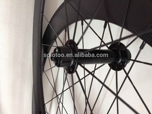 Calidad <span class=keywords><strong>de</strong></span> primer nivel 50 mm remachador 700C wheelset del carbón lleno ciclo <span class=keywords><strong>de</strong></span> la bicicleta <span class=keywords><strong>de</strong></span> ruedas <span class=keywords><strong>de</strong></span> 20/24 radios agujero - Product Image 3